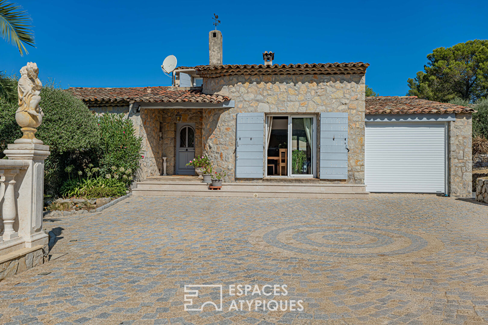 Maison de charme avec piscine et appartement indépendant sur Peymeinade