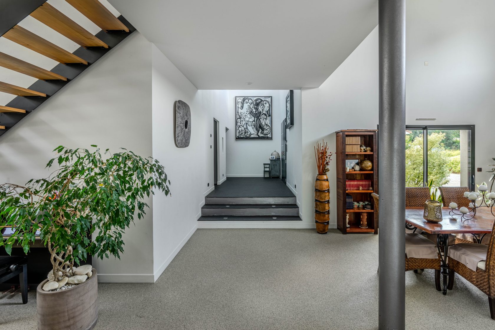 Architect’s house in Le Chêne, quiet, in a dead-end street