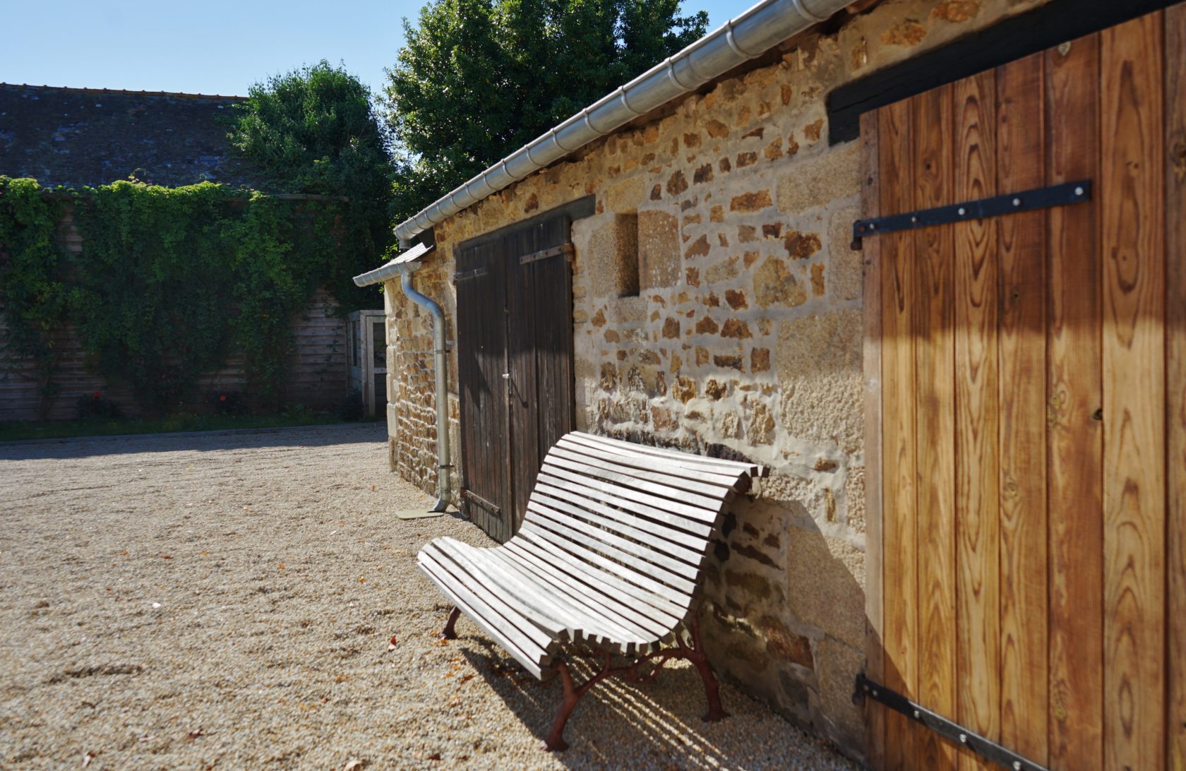 Maison de ville avec sa dépendance et son grand garage