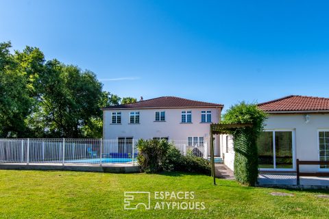 Property with gîte and swimming pool in the heart of the countryside