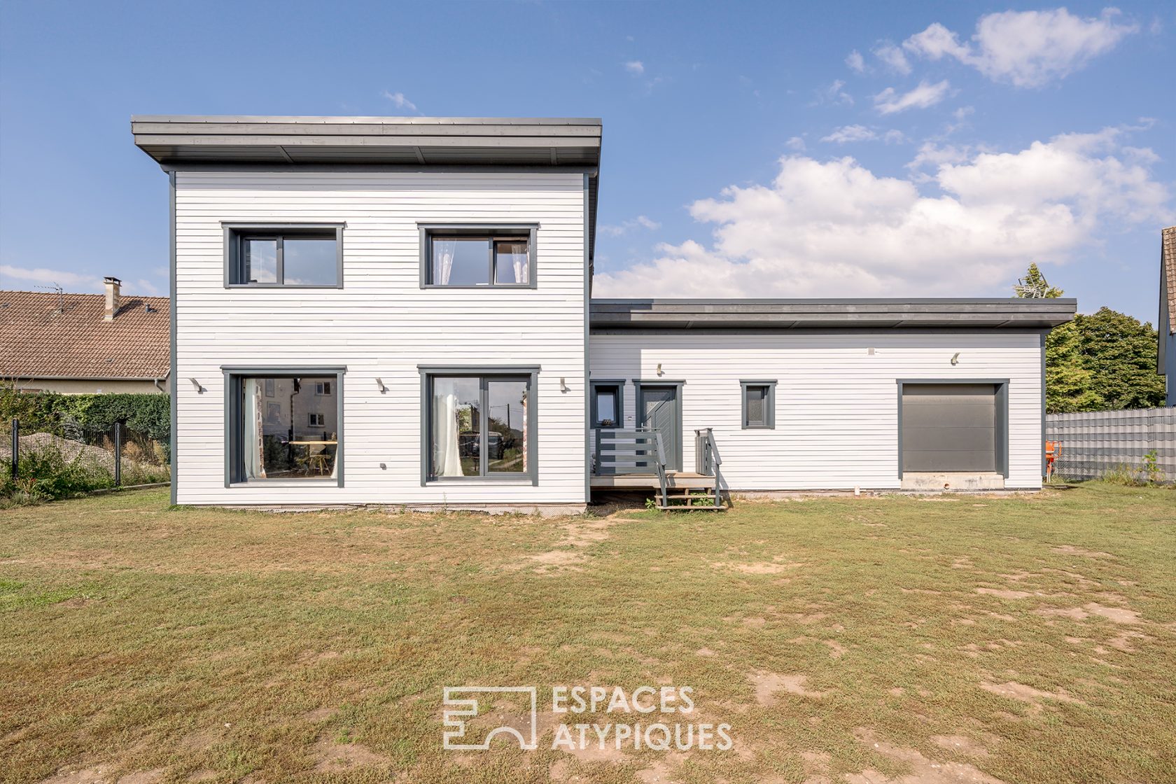 BBC timber-frame house with garden