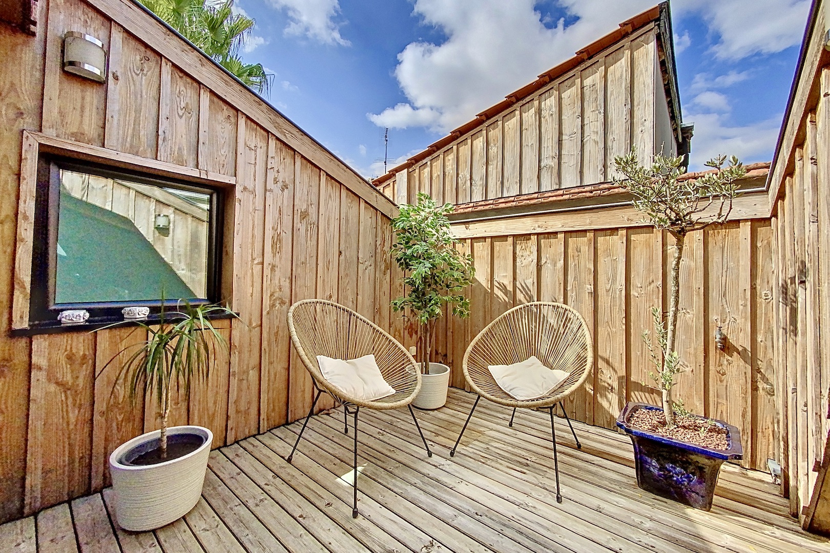 Appartement quartier Tondu avec terrasse