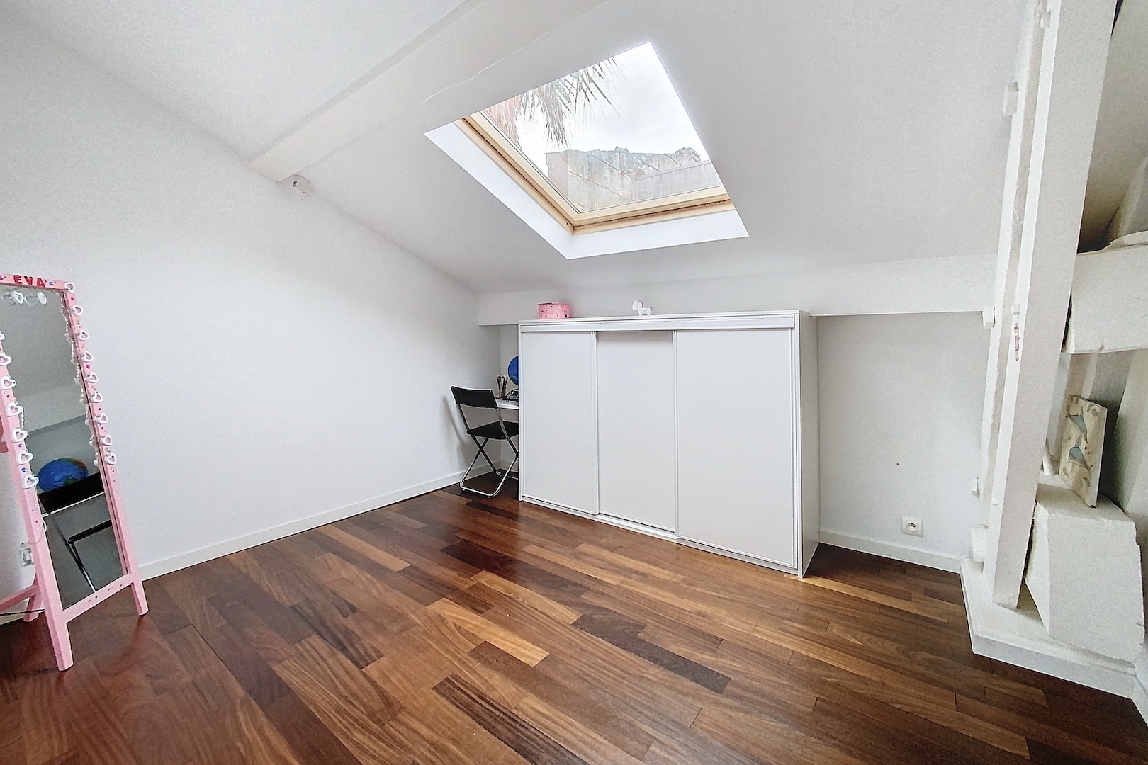 Attic apartment with terrace