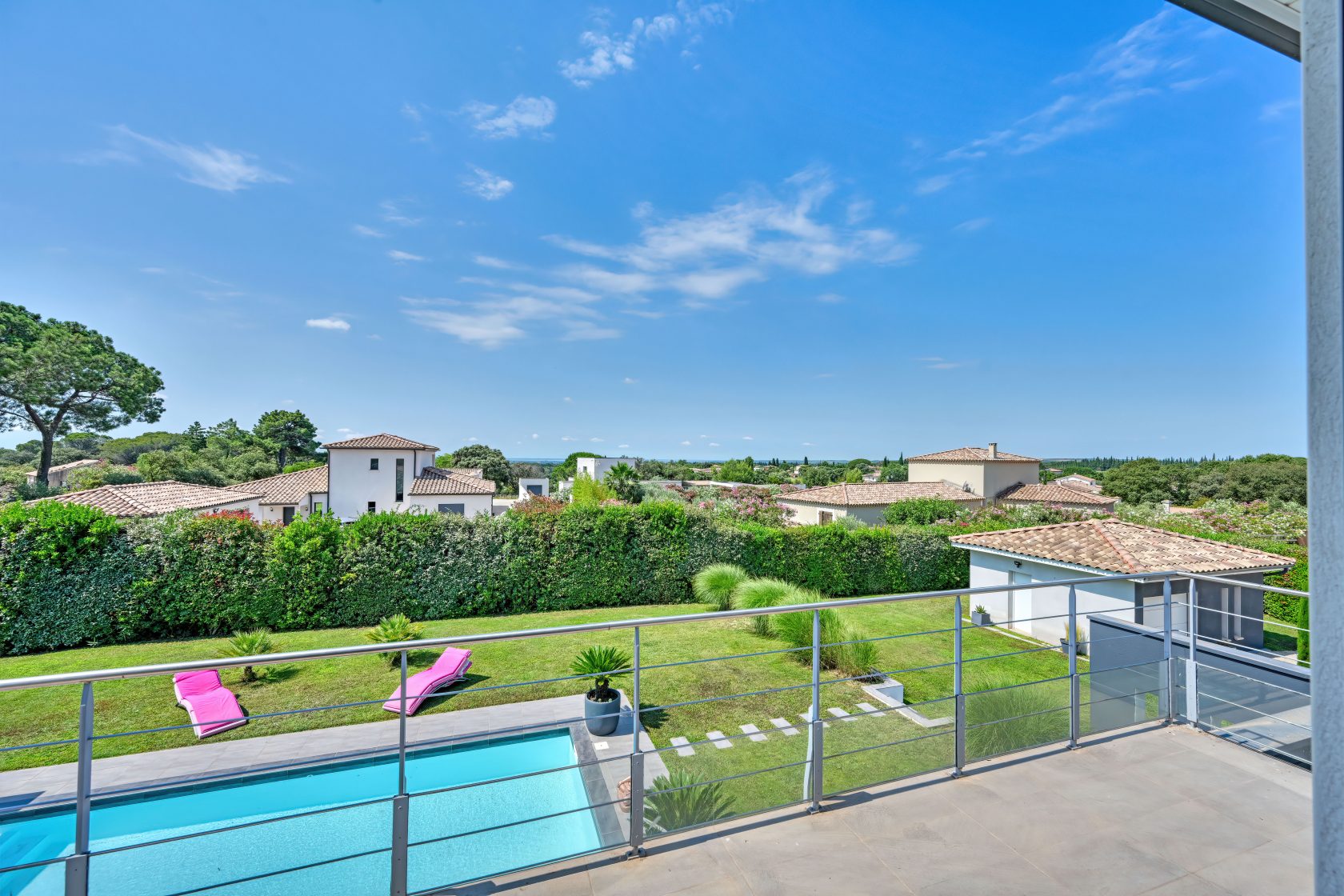 Spacious contemporary villa at the gates of the Camargue