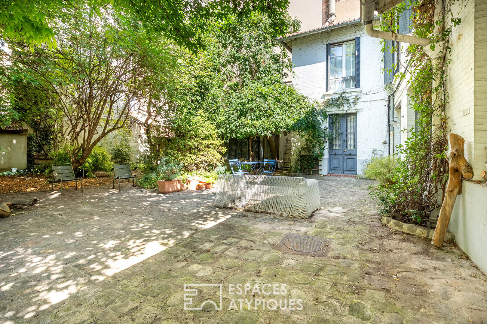 Maison avec jardin et terrasses