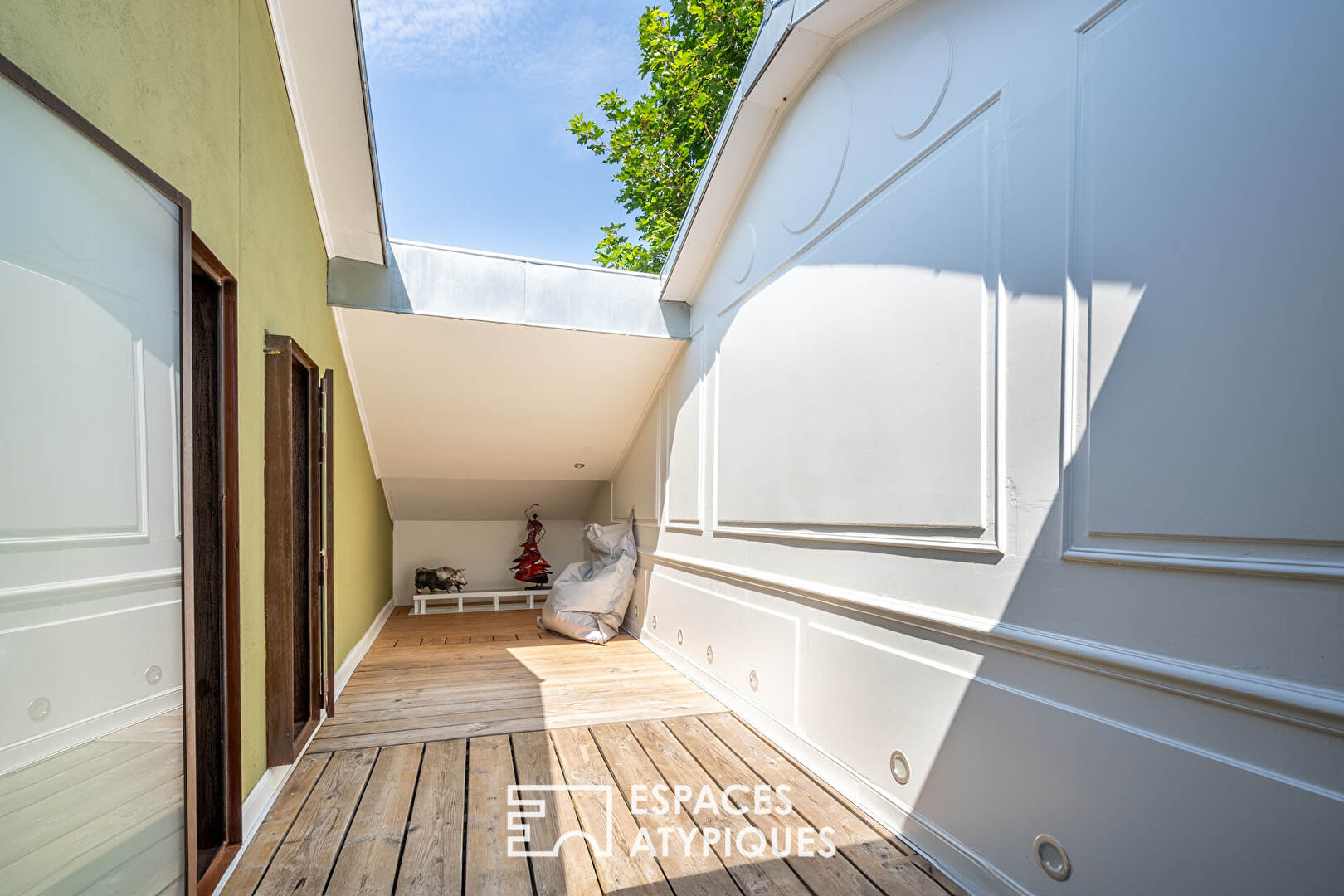 Loft majestueux avec terrasse et patio