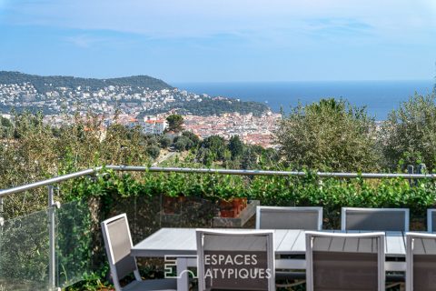 Villa contemporaine sur les collines de Nice