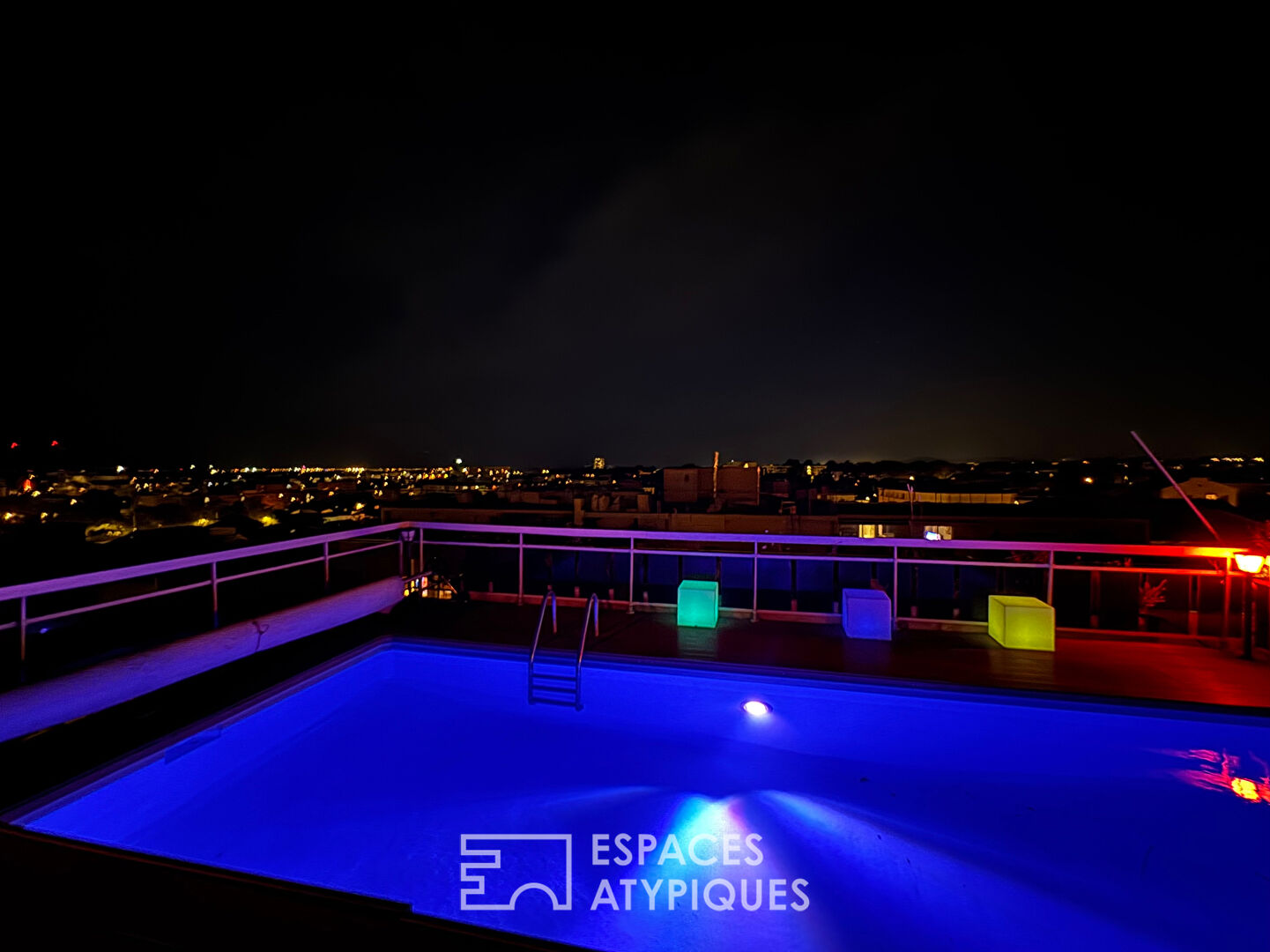 Incroyable rooftop avec piscine au coeur de Montpellier