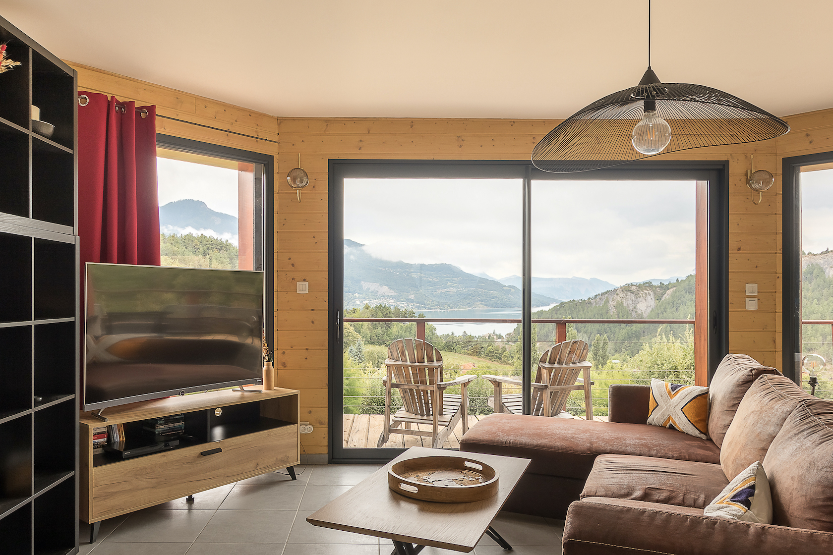 Superb villa with view of the Serre Ponçon lake