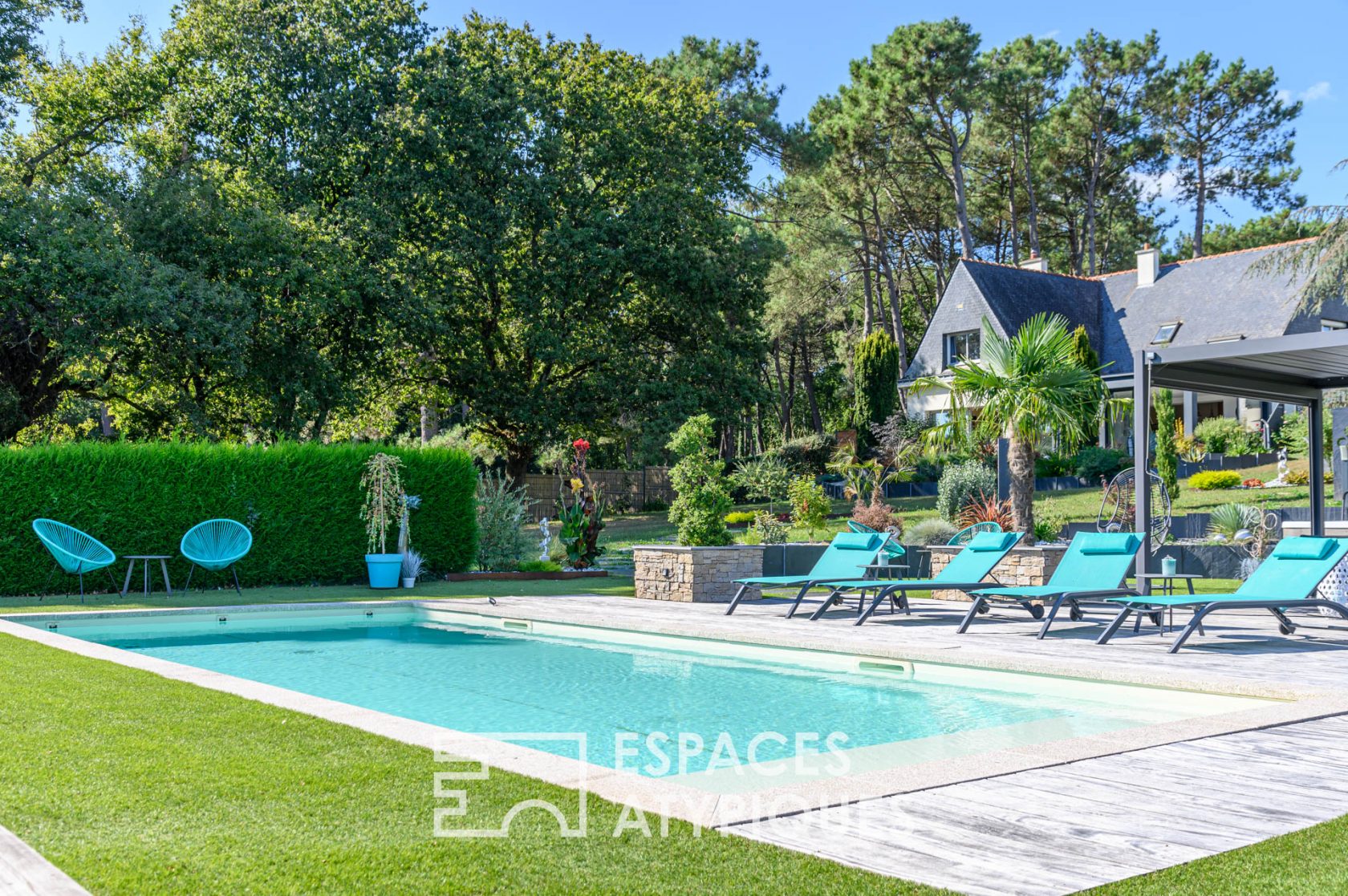 House in its exceptional setting near Vannes