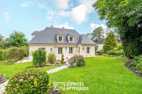 Maison bourgeoise avec jardin paysagé, proche bord de Marne