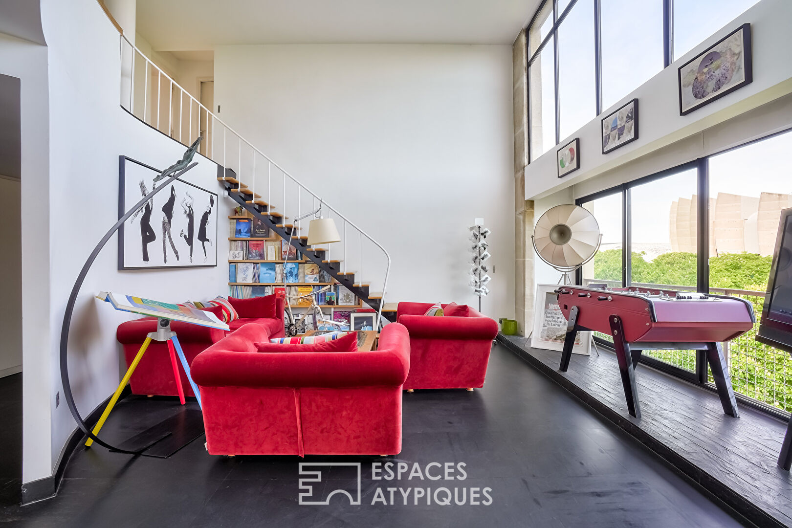 Duplex with terrace designed by architect Henri Pottier in the heart of the Princes district