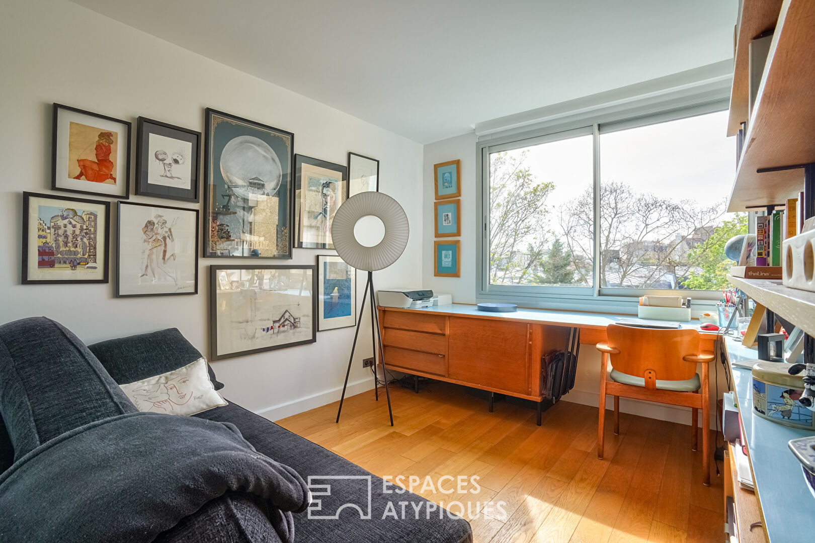 Duplex with terrace designed by architect Henri Pottier in the heart of the Princes district