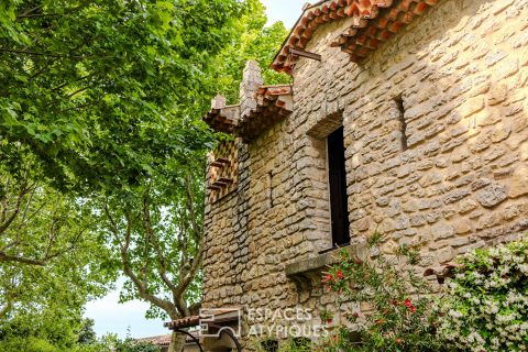 Ancienne ferme réhabilitée dans le var proche mer