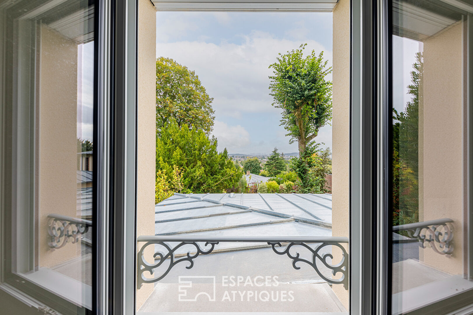 Maison ancienne entièrement rénovée au coeur du vieux village de Saint-Prix