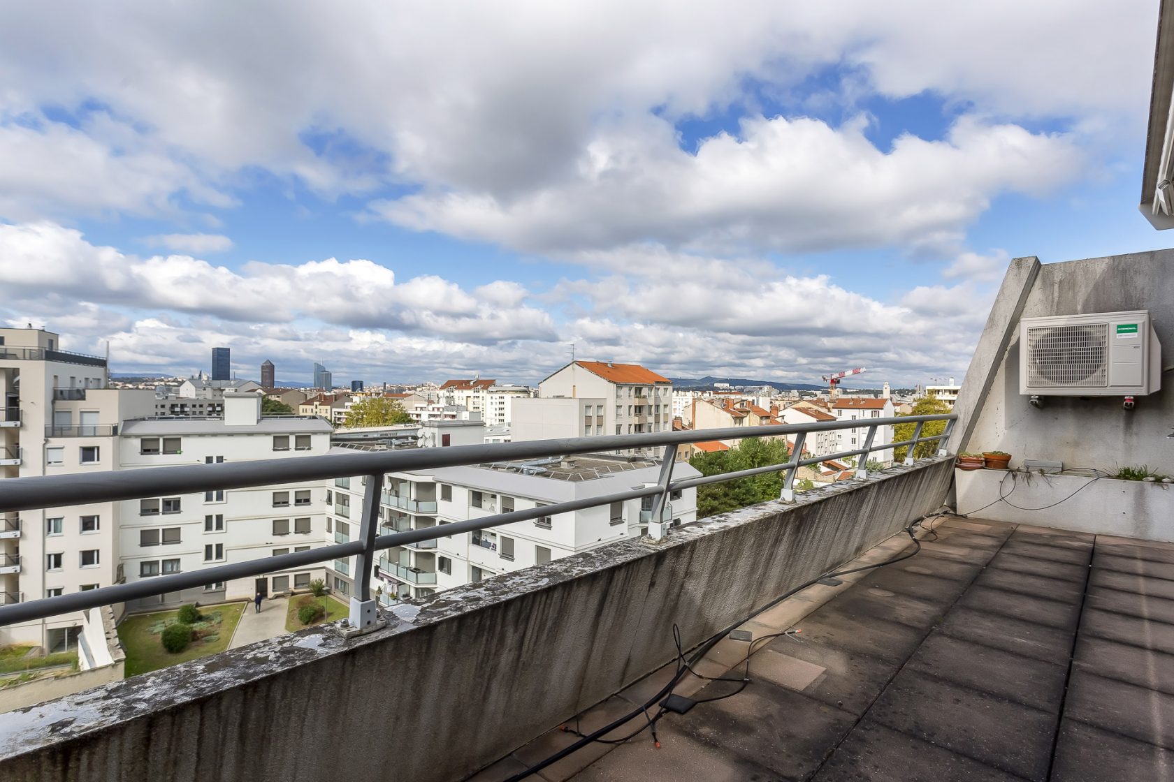 Top floor with terrace