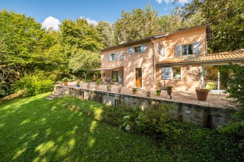 Family home in a bucolic environment in Ecully, on the edge of Tassin la Demi Lune