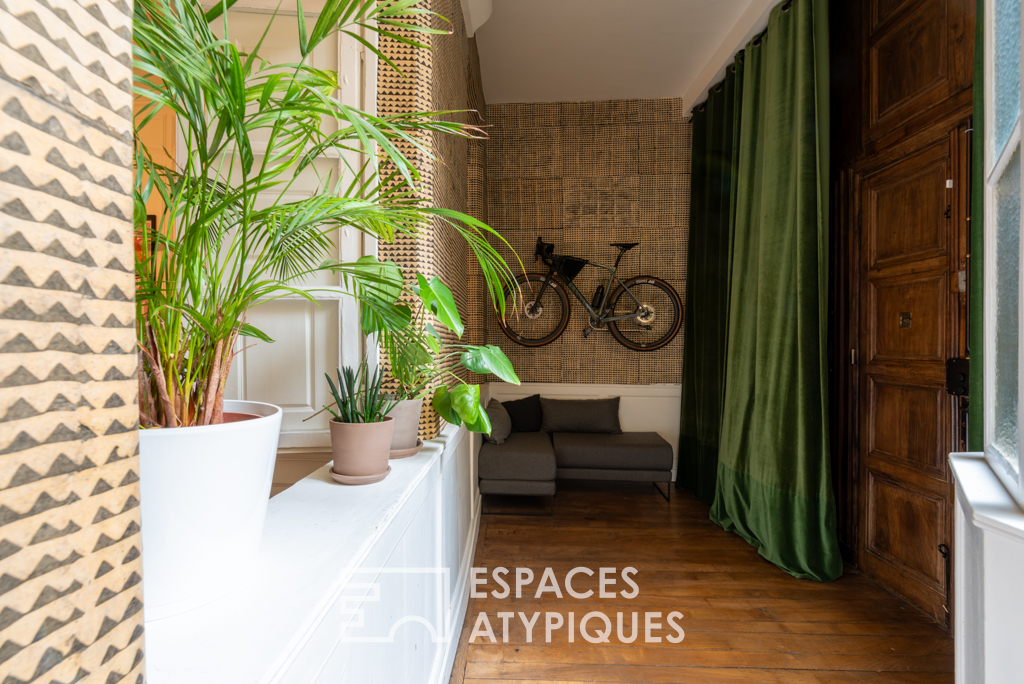 Bel appartement rénové, chargé d’histoire – hyper centre Rennes