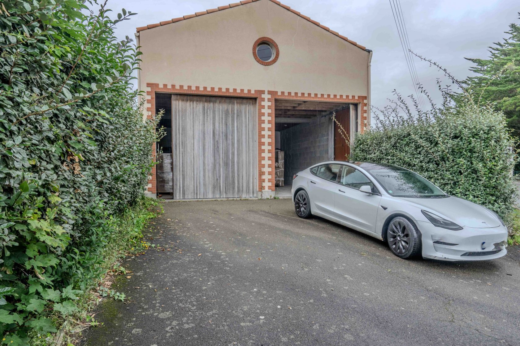 Old garage to be converted into a Pornic loft