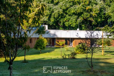 Architect’s house in the heart of a majestic forest massif