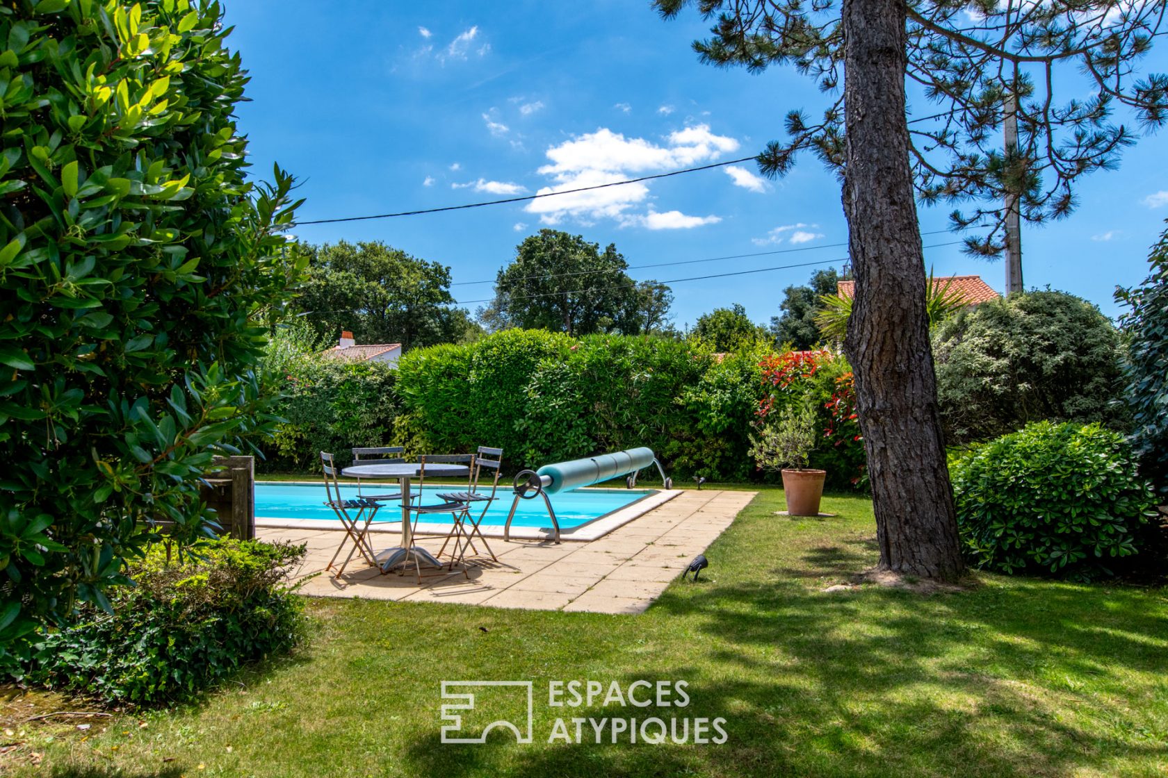 Maison d’architecte à La Pironnière avec piscine