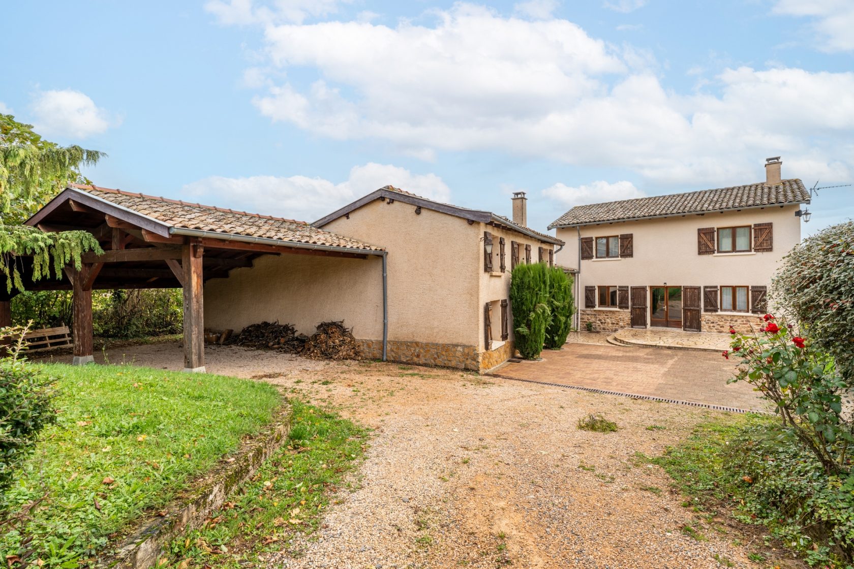 Charming house in the heart of Beaujolais Vert