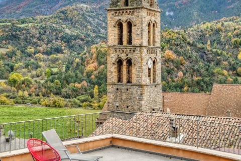 Maison de village avec vue panoramique et jardin