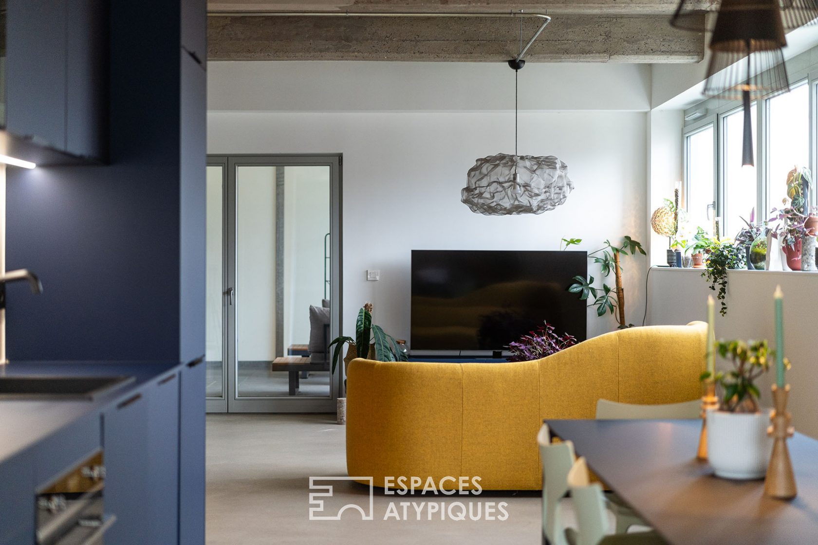 Loft contemporain et ses deux terrasses quartier Coop