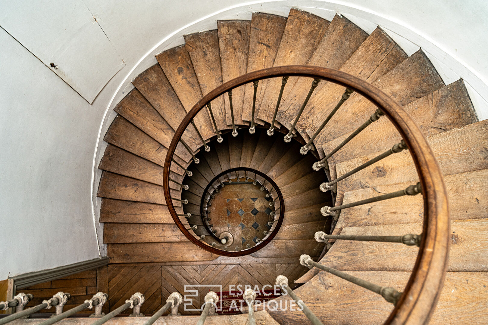 Maison bourgeoise à réinventer : élégance au coeur de Meung-sur-Loire