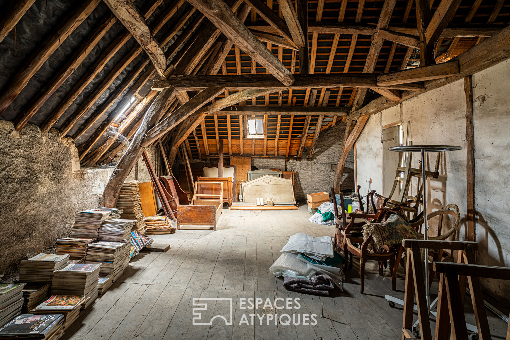 Maison bourgeoise à réinventer : élégance au coeur de Meung-sur-Loire