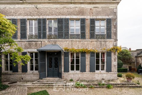 Maison bourgeoise à réinventer : élégance au coeur de Meung-sur-Loire