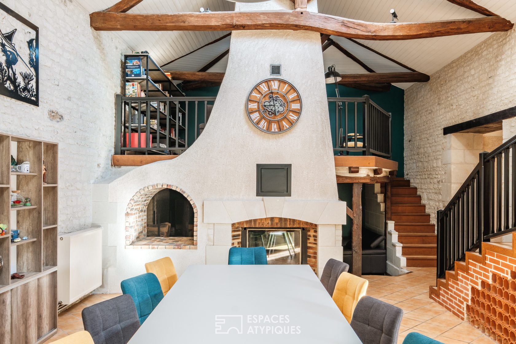 Charmante maison de famille avec piscine et dépendances à la campagne