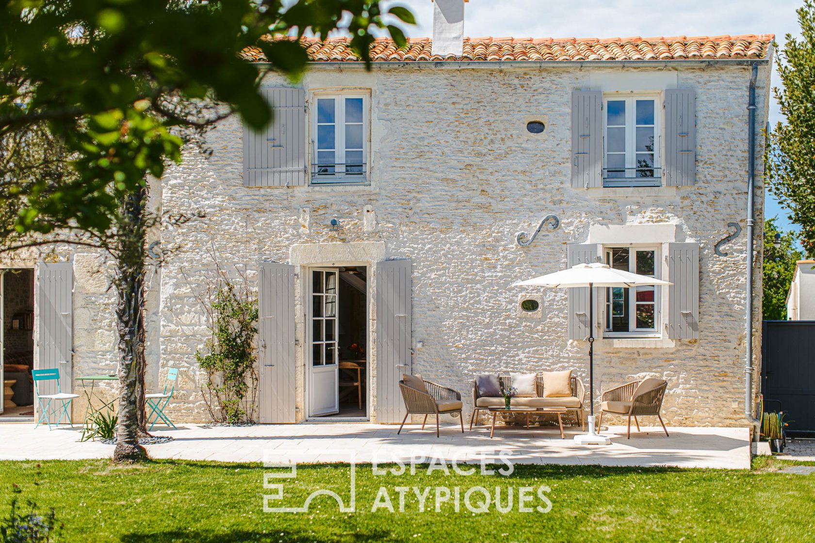 Maison entre charme et sérénité avec piscine