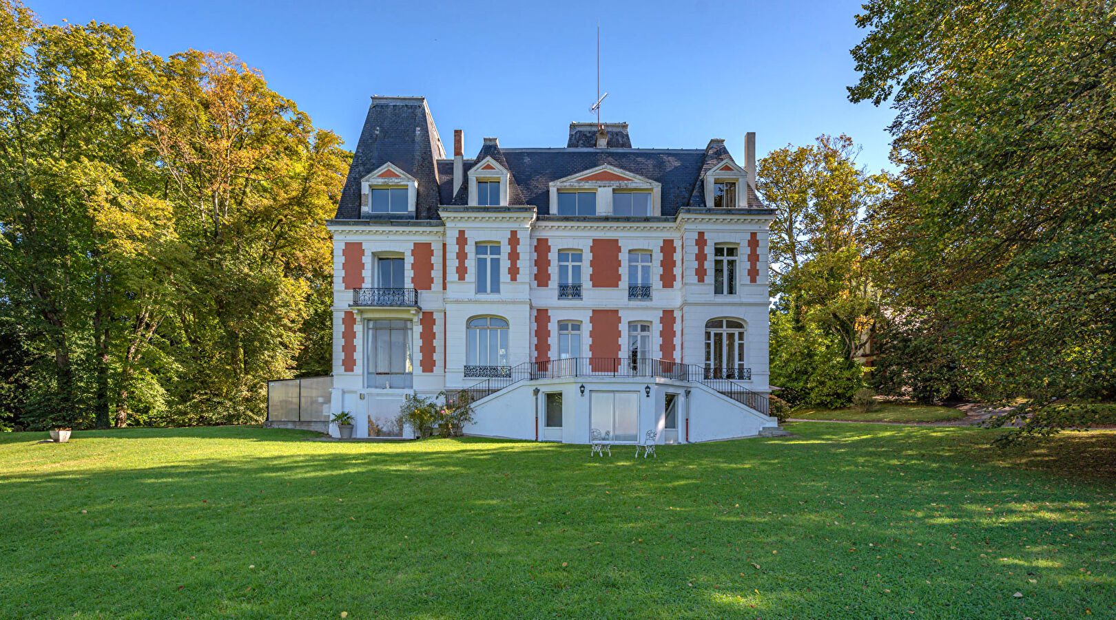 Château avec vue mer