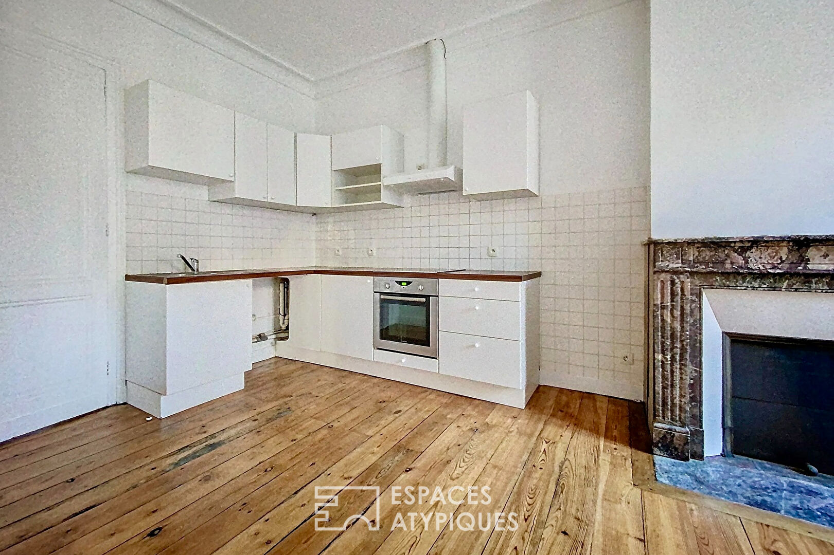 Appartement bourgeois avec ascenseur au coeur de Bordeaux