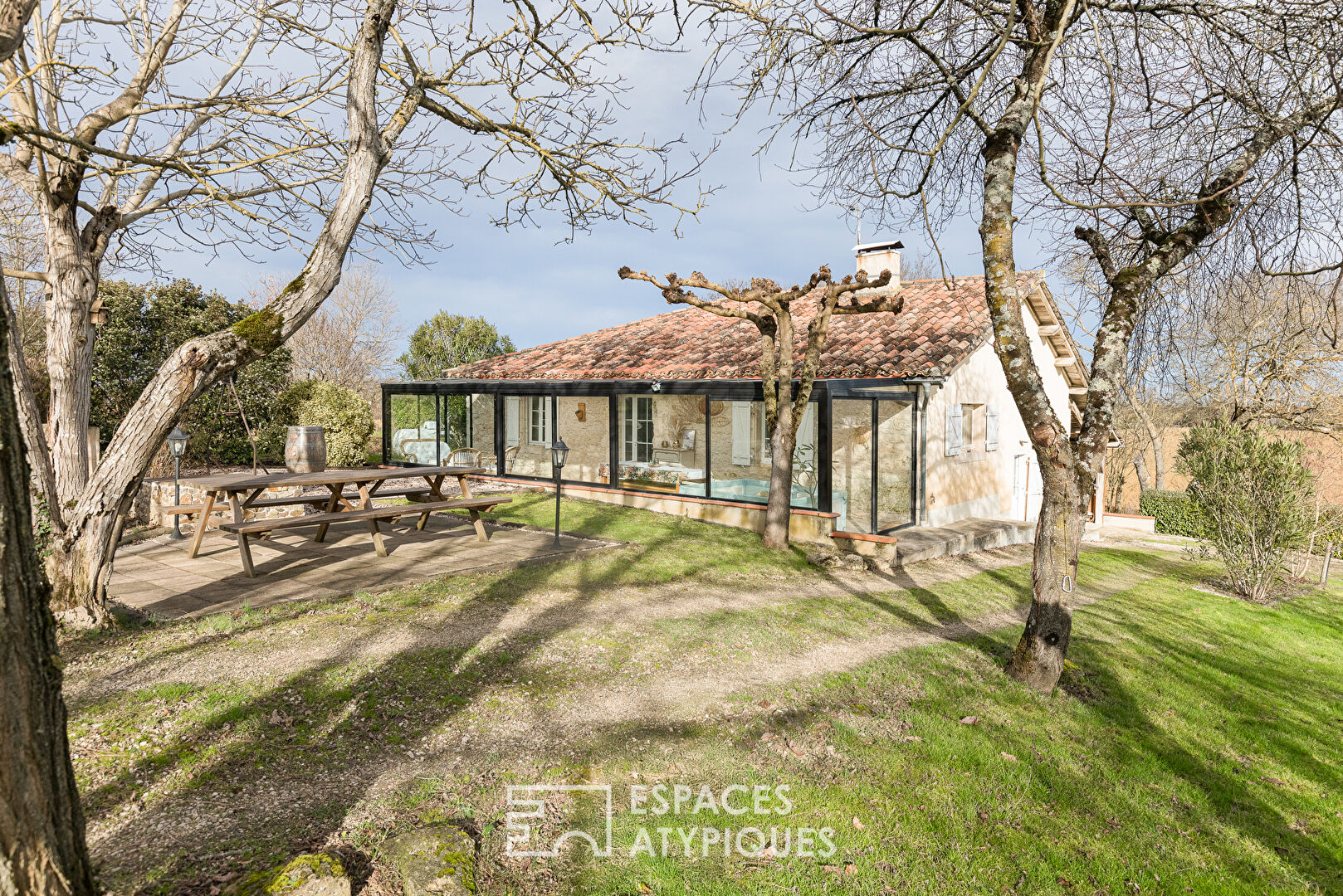 Maison en pierre et son cadre bucolique proche Gimont