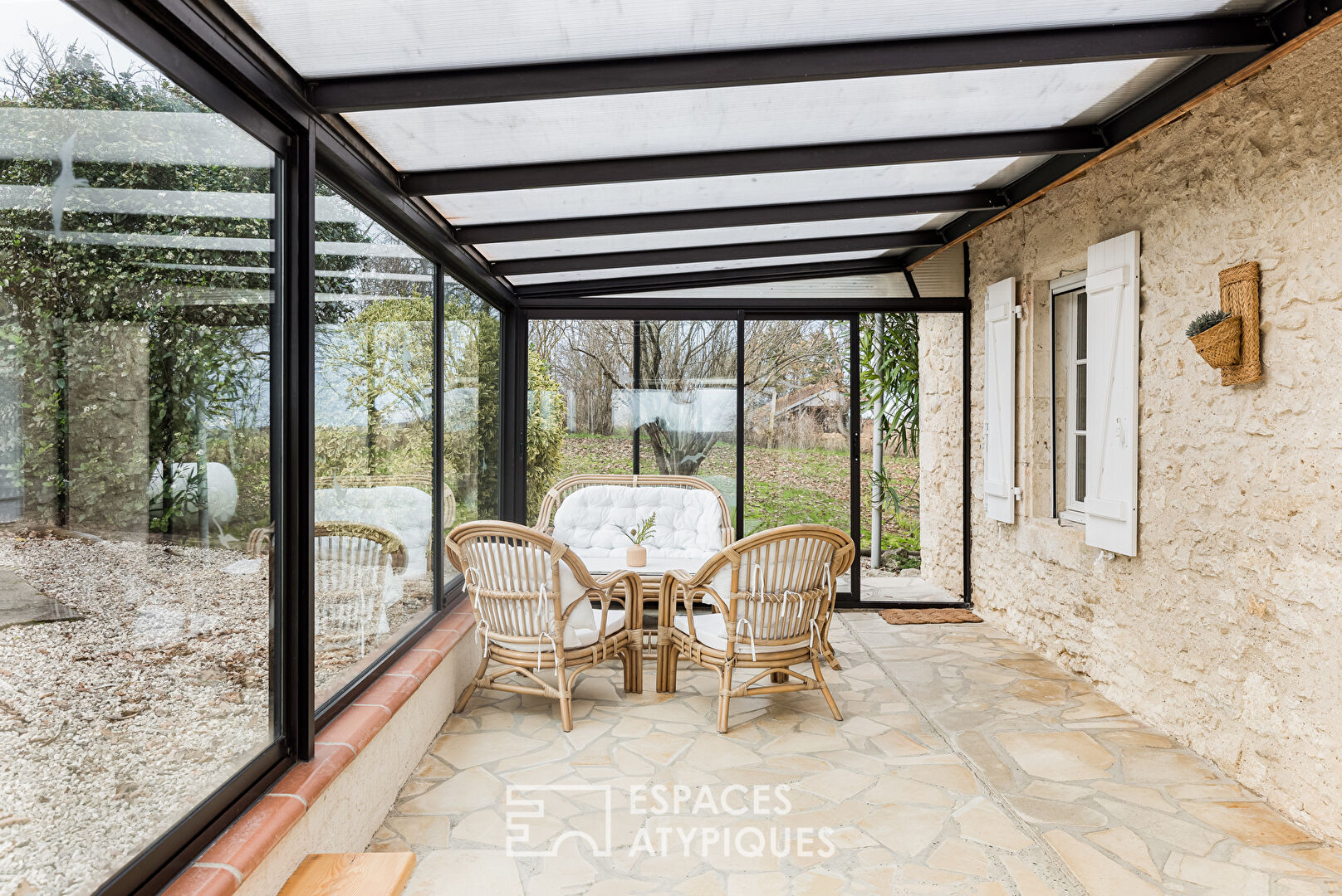 Maison en pierre et son cadre bucolique proche Gimont