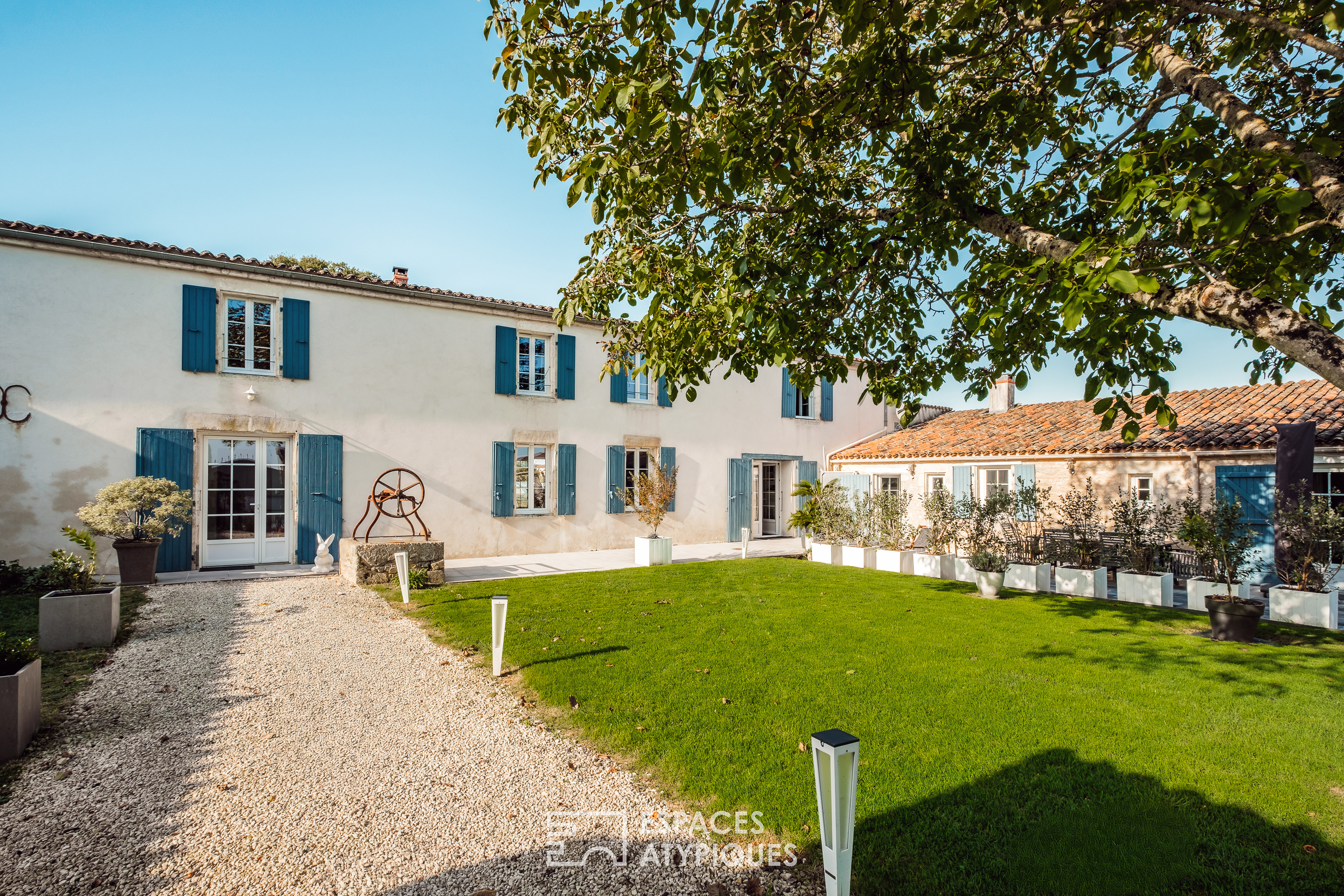 Charme authentique et confort moderne à proximité de La Rochelle