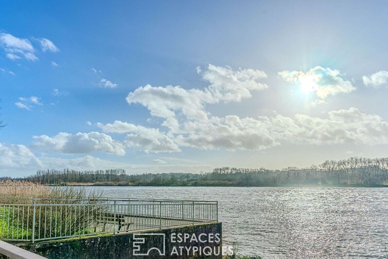 Chaleureuse demeure rénovée par architecte en bord de Loire