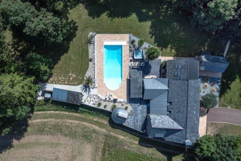 Charmante propriété de caractère avec piscine