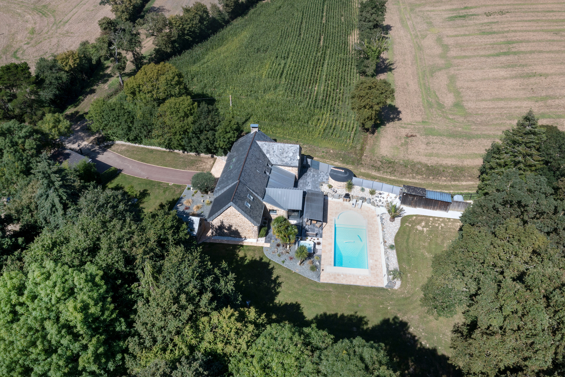 Charmante propriété de caractère avec piscine