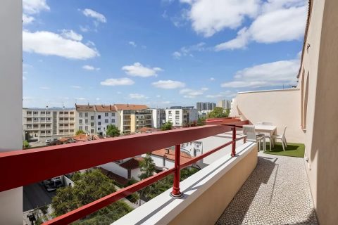 Appartement T2 – Moulin à vent – Terrasse – Dernier étage.