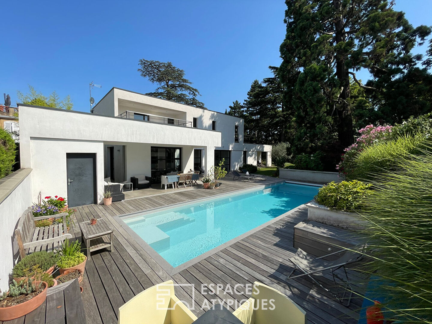 Maison contemporaine avec Piscine sur Irigny