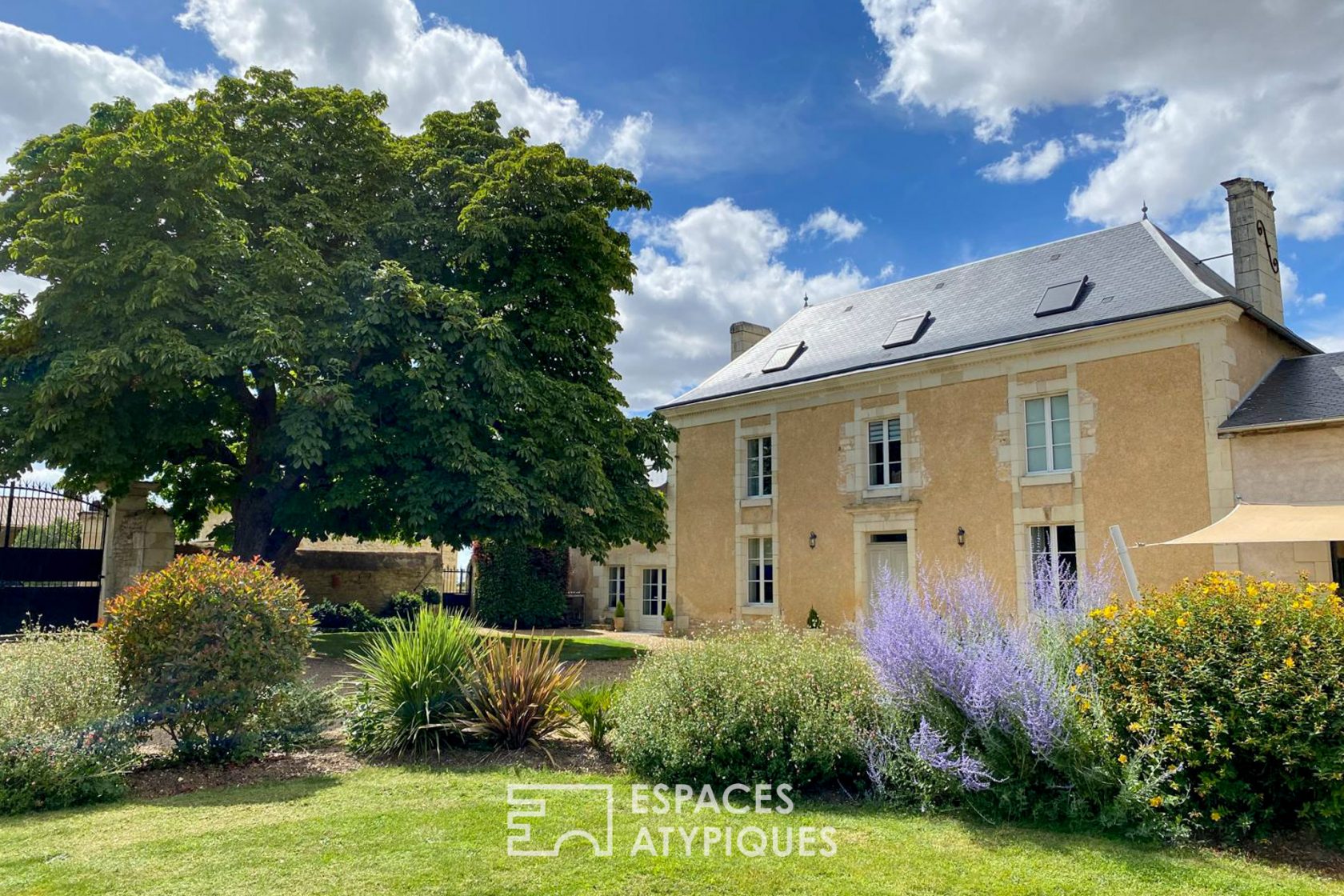 Magnifique maison de maître avec piscine et équipements équestres