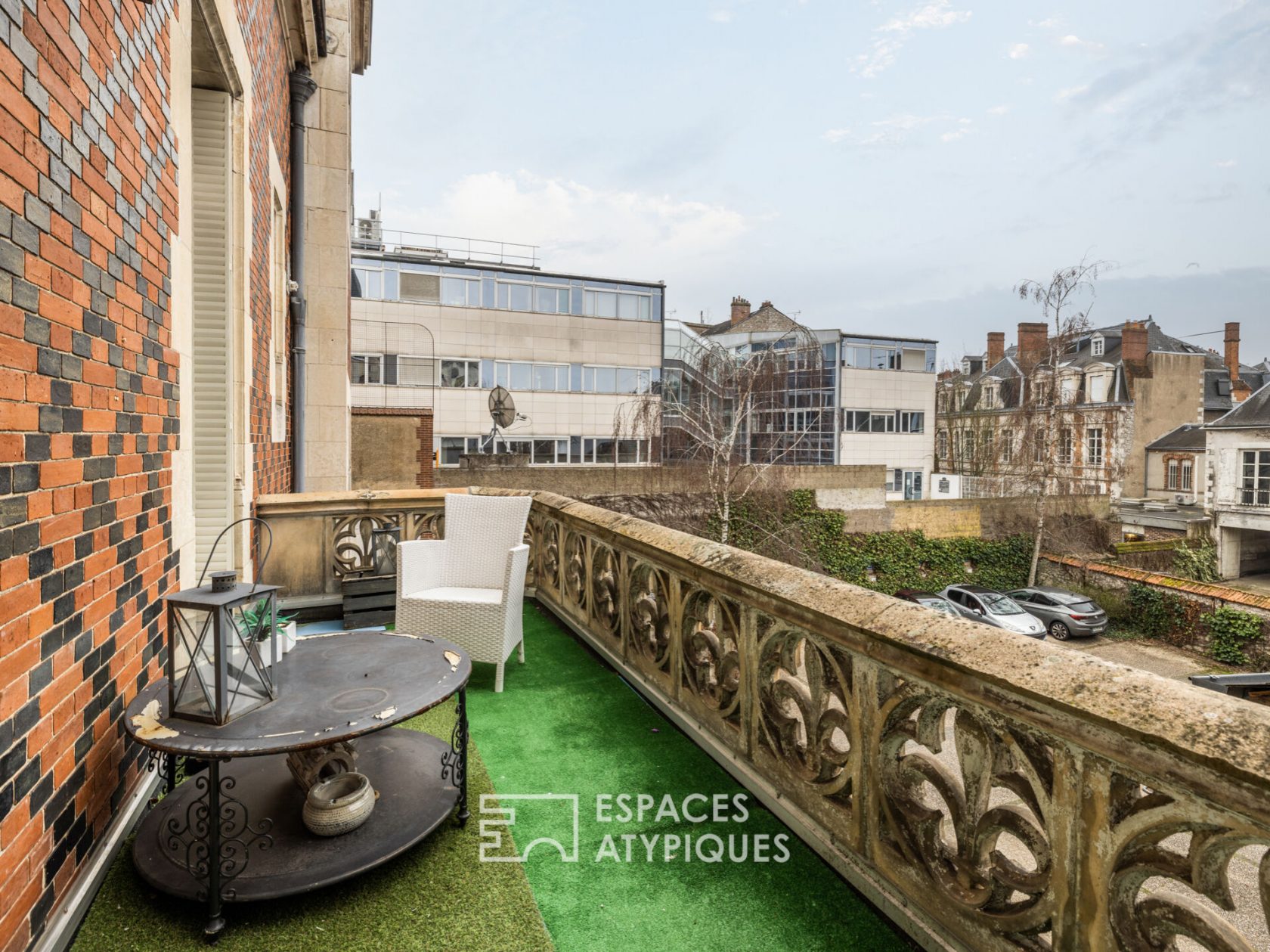 Appartement bourgeois avec terrasse