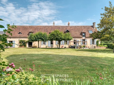 Charmante longère en bord de douves