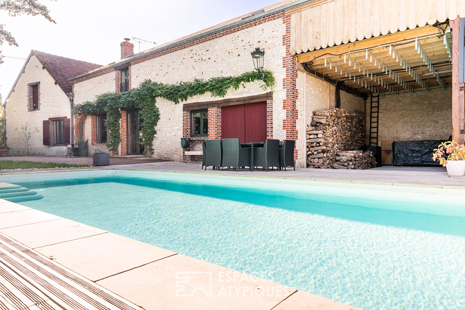 Ancienne maison de meunier avec piscine