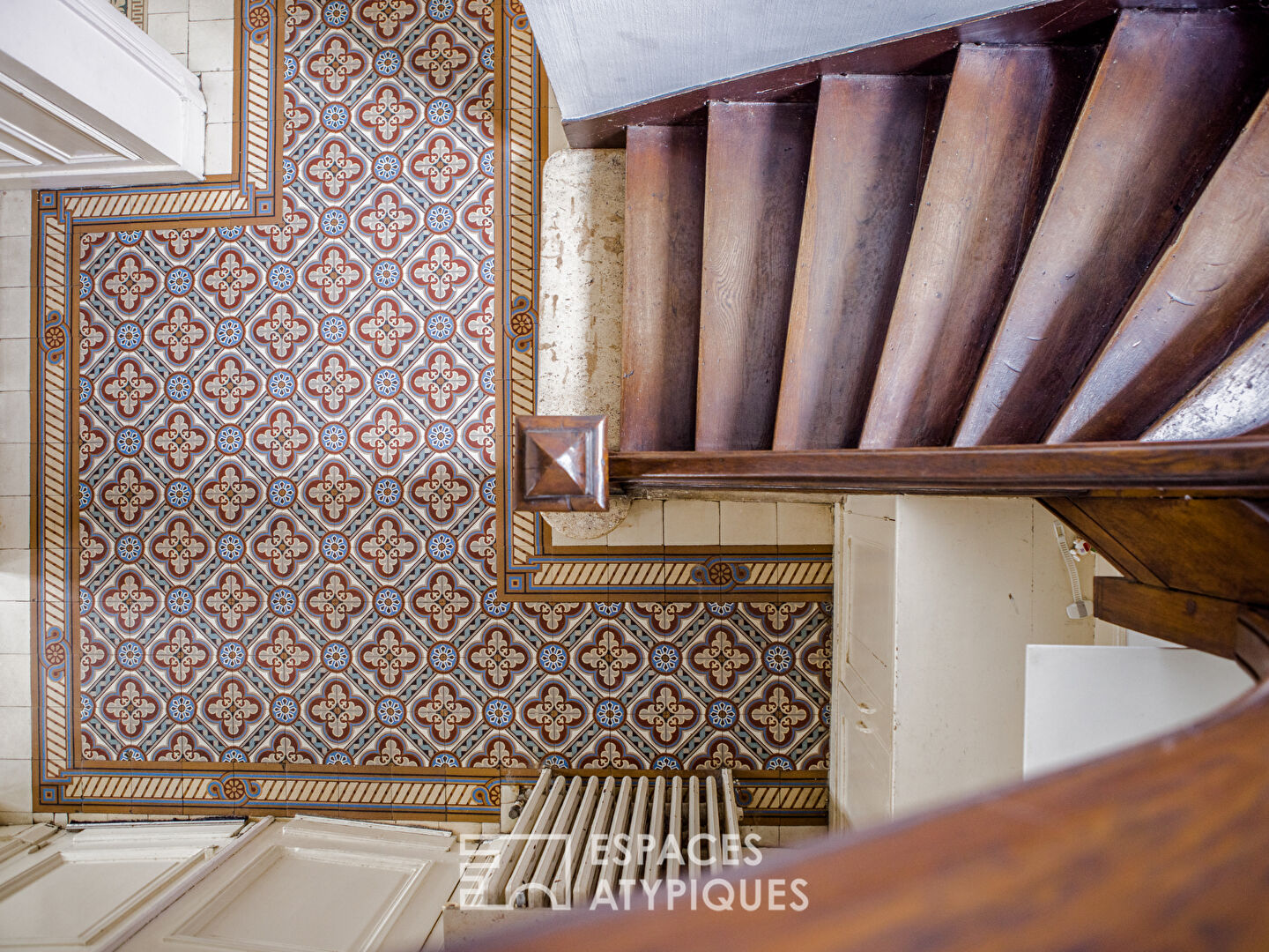 Maison bourgeoise de charme et son vaste jardin arboré