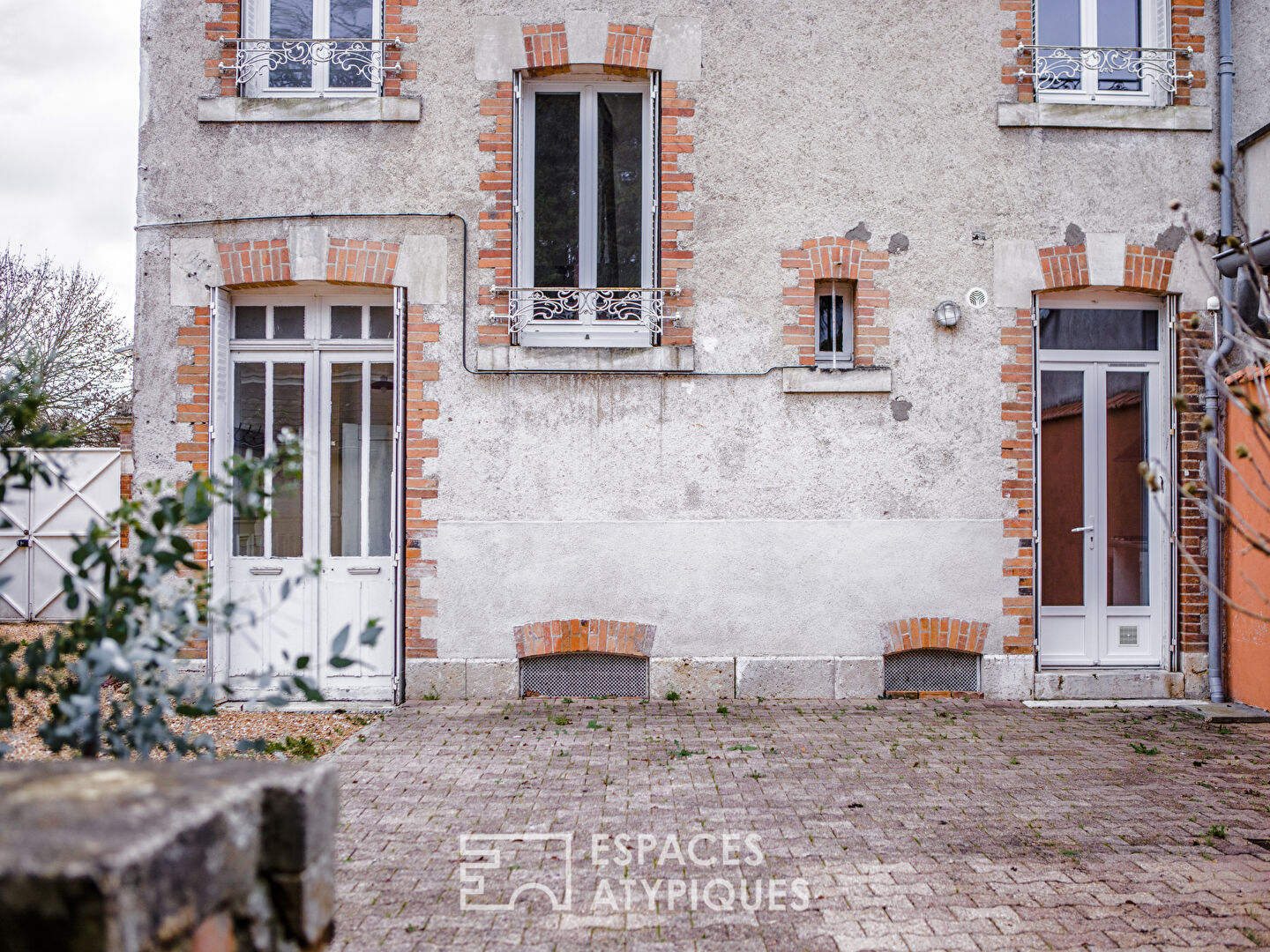 Maison bourgeoise de charme et son vaste jardin arboré