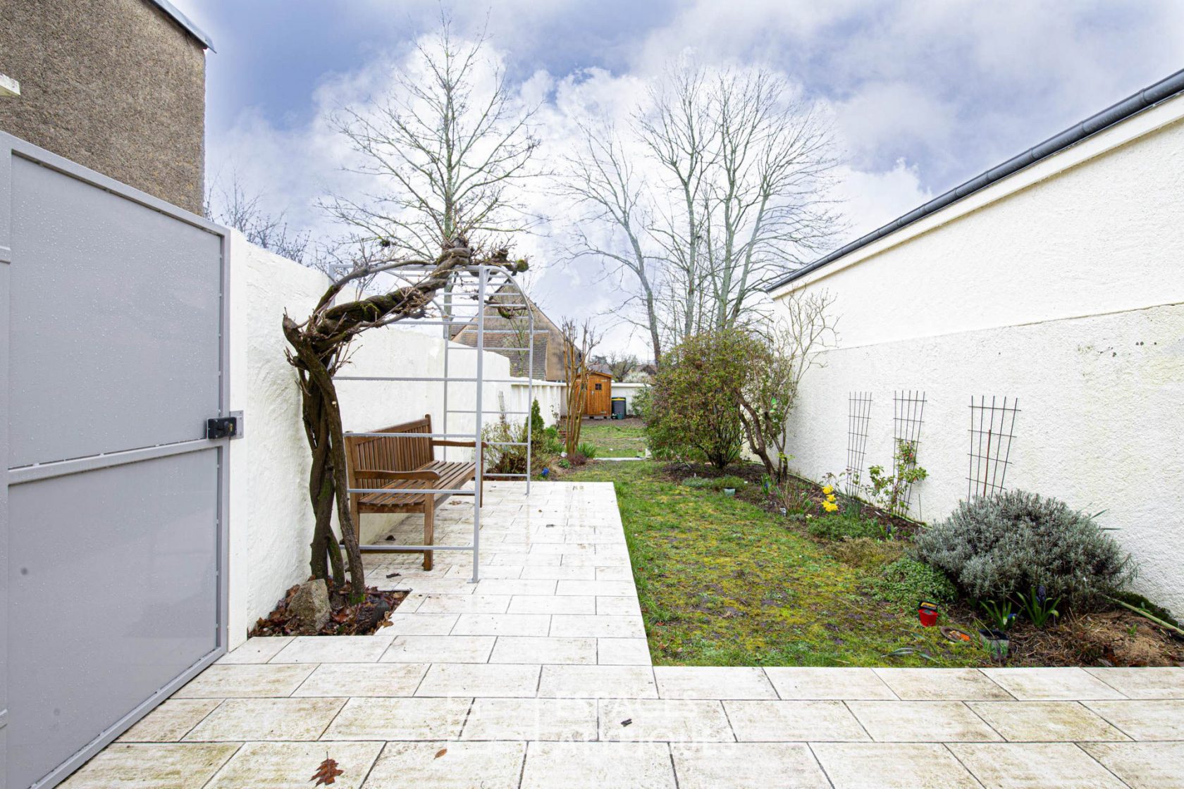 charmante maison de ville en triplex avec jardin